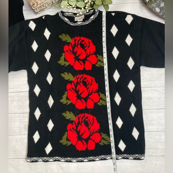 Vintage 80’s Blue Morgan Floral Sweater - Picture 5 of 9